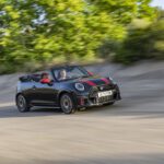 P90562550_highRes_mini-john-cooper-wor